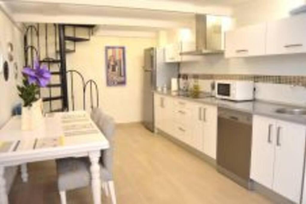 Apartamento Veedor Bulevar De Los Suenos Cadiz Luaran gambar